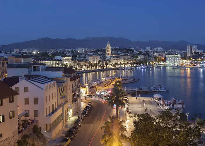 Luxury Penthouse Monriva