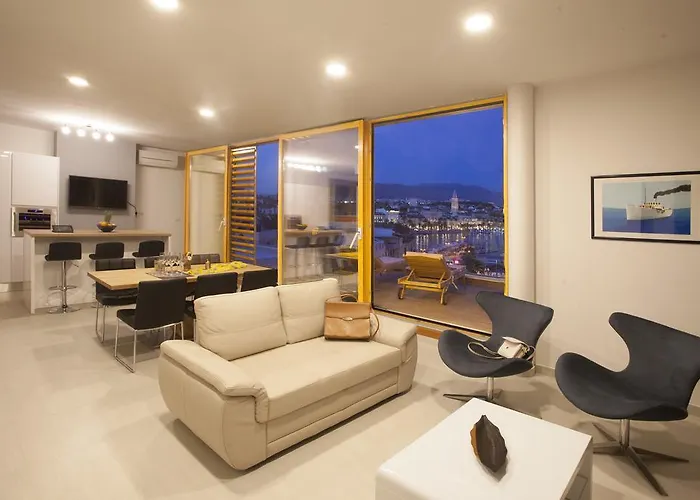 Apartment Luxury Penthouse Monriva