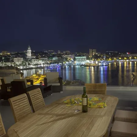 Luxury Penthouse Monriva Спліт