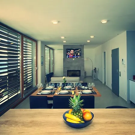 Luxury Penthouse Monriva Апартаменти Спліт