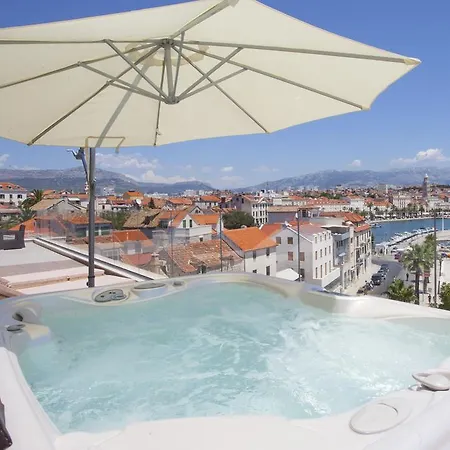 Luxury Penthouse Monriva Спліт