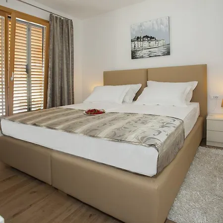 Апартаменти Luxury Penthouse Monriva Спліт